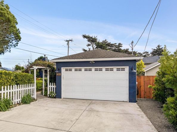 499 Sonora Avenue, El Granada CA 94019