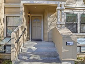 982 La Mesa Terrace E, Sunnyvale CA 94086