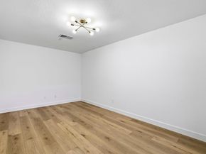 982 La Mesa Terrace E, Sunnyvale CA 94086