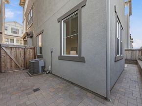 9415 Hidden Harbor Way, Newark CA 94560