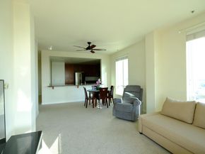 423 7th Street 901, Oakland CA 94607