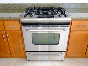 423 7th Street 901, Oakland CA 94607