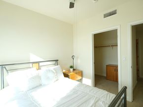 423 7th Street 901, Oakland CA 94607