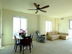 423 7th Street 901, Oakland CA 94607