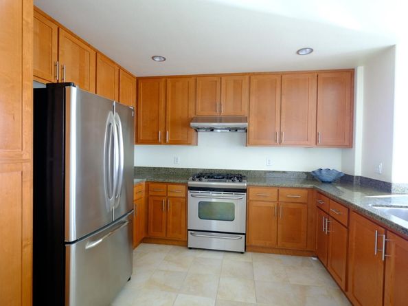 423 7th Street 901, Oakland CA 94607