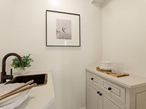 1017 Henderson Avenue, Menlo Park CA 94025