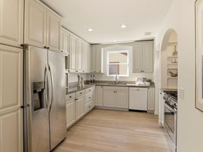 1017 Henderson Avenue, Menlo Park CA 94025