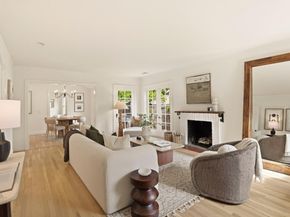 1017 Henderson Avenue, Menlo Park CA 94025