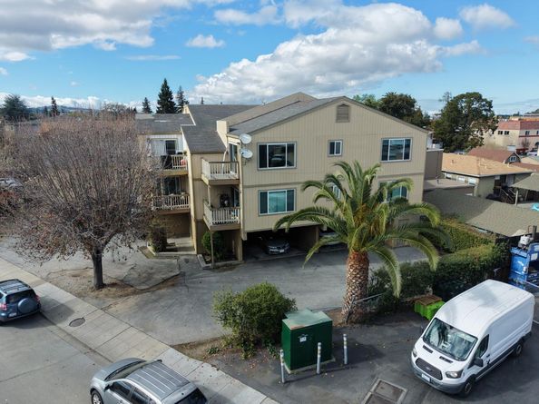 Semicircular, Menlo Park CA 94025