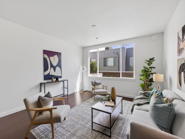 570 Innes Avenue 204, San Francisco CA 94124