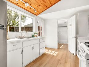 460 Rodriguez Street, Santa Cruz CA 95062