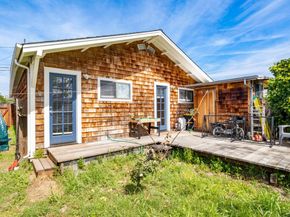 460 Rodriguez Street, Santa Cruz CA 95062
