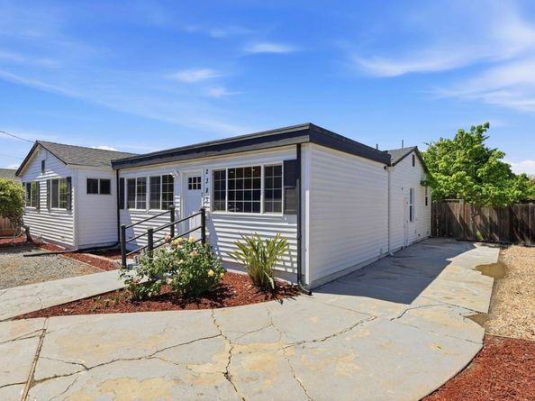 2383 Menalto Avenue, East Palo Alto CA 94303