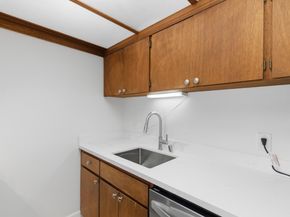 500 W Middlefield Road 41, Mountain View CA 94043