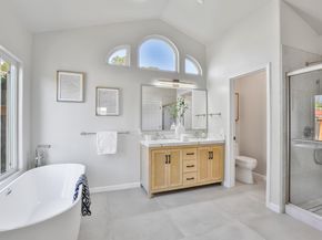 15 Serramar Drive, Oakland CA 94611