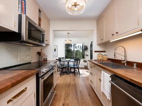 3323 La Mesa Drive 2, San Carlos CA 94070