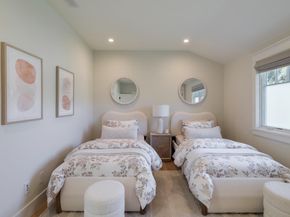 543 Seale Avenue, Palo Alto CA 94301