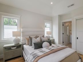 543 Seale Avenue, Palo Alto CA 94301