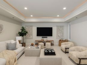 543 Seale Avenue, Palo Alto CA 94301