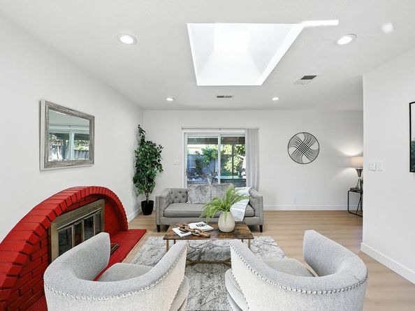 32461 Darlene Way, Union City CA 94587