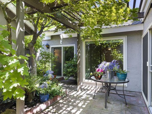 102 Escobar Avenue, Los Gatos CA 95032