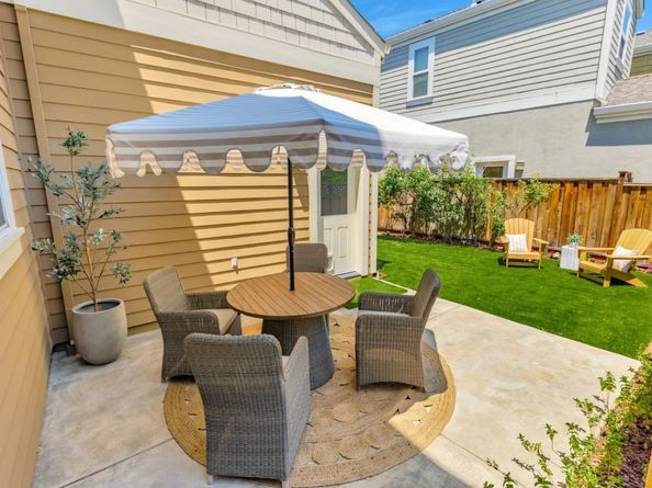 221 Creekside Village Drive, Los Gatos CA 95032