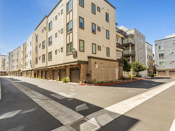 1496 Nightshade Road 40, Milpitas CA 95035