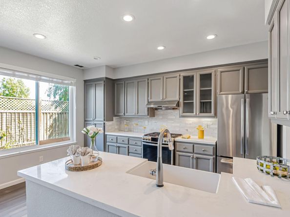 327 Ratto Road, Alameda CA 94502