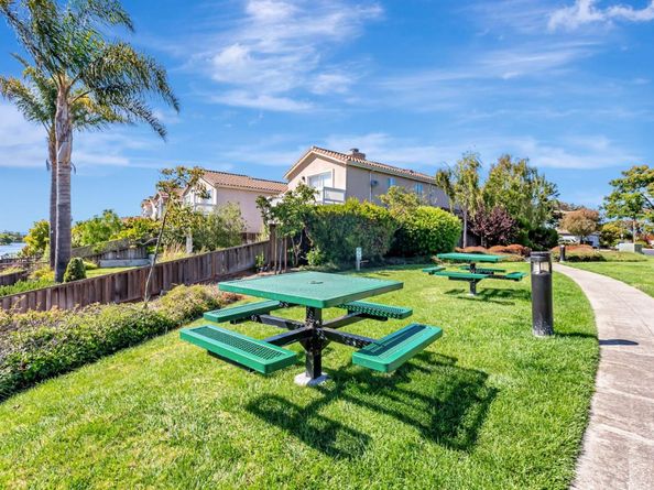 327 Ratto Road, Alameda CA 94502
