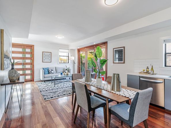 1022 61st Street, Oakland CA 94608