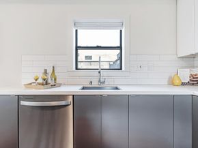 1022 61st Street, Oakland CA 94608