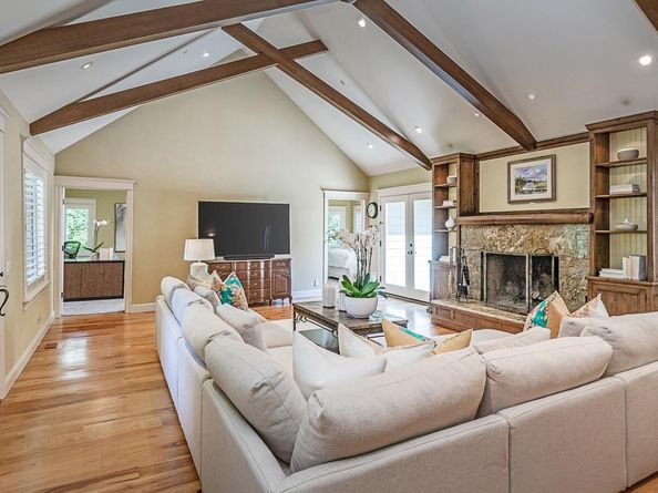 587 Sequoia Avenue, Redwood City CA 94061