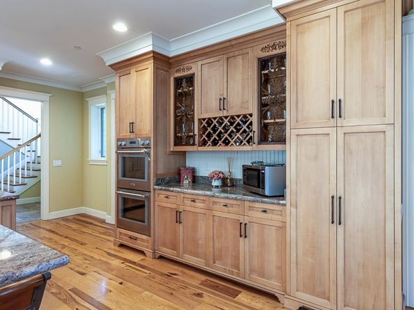 587 Sequoia Avenue, Redwood City CA 94061