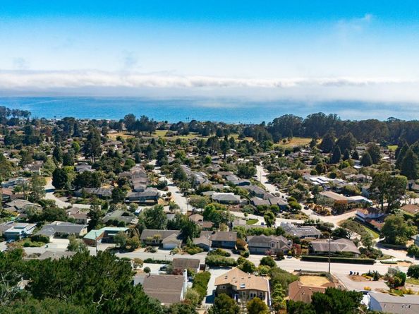 546 Cuesta Drive, Aptos CA 95003