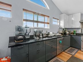 419 Harvey Way, Pacifica CA 94044
