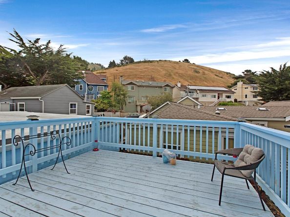 419 Harvey Way, Pacifica CA 94044
