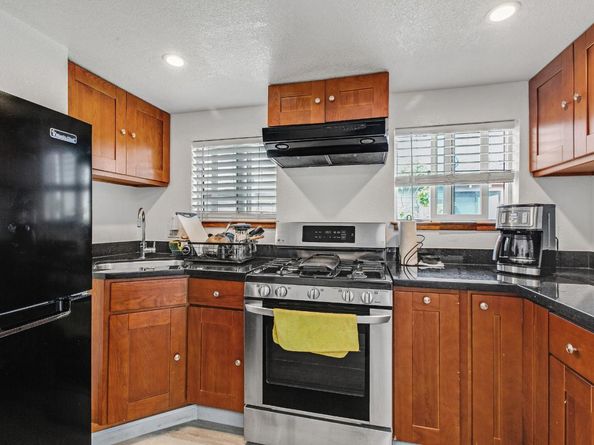 419 Harvey Way, Pacifica CA 94044