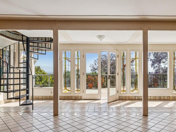 10741 Ridgeview Avenue, San Jose CA 95127