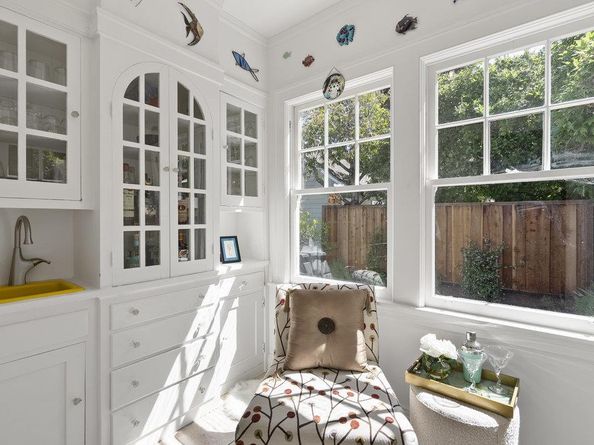 774 Edgewood Road, San Mateo CA 94402