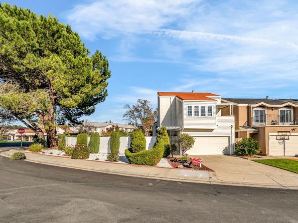 2363 Shelley Avenue, San Jose CA 95124