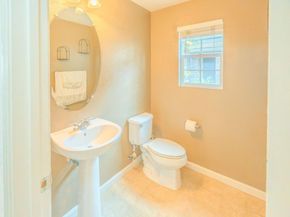 225 Montevina Way, Hayward CA 94545