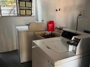 Bona, Oakland CA 94601