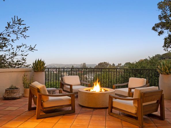 707 Vista Drive, Redwood City CA 94062