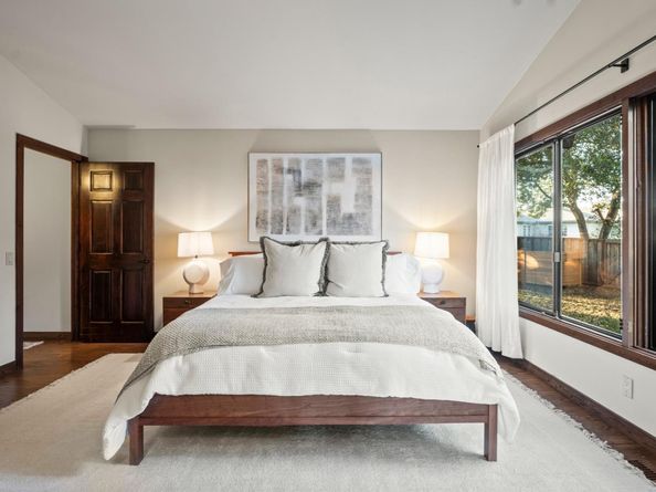 707 Vista Drive, Redwood City CA 94062