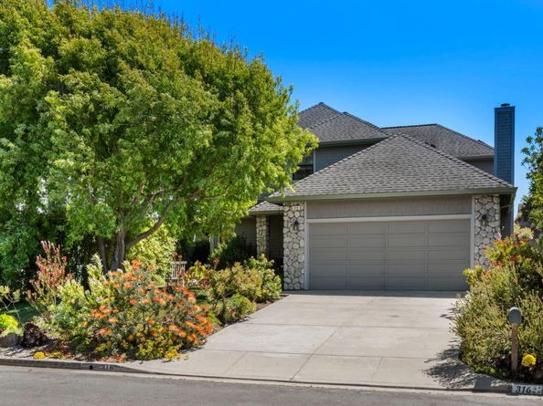 316 Valdez Avenue, Half Moon Bay CA 94019