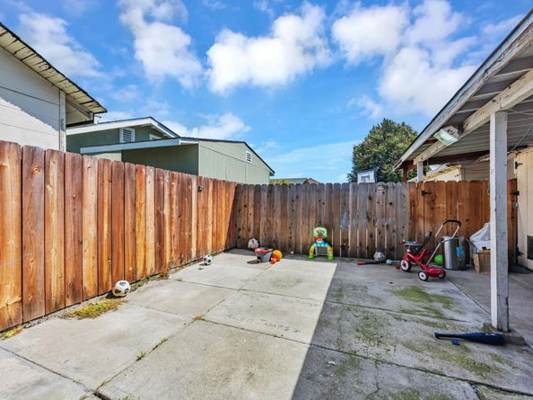 28030 E 10th Street, Hayward CA 94544