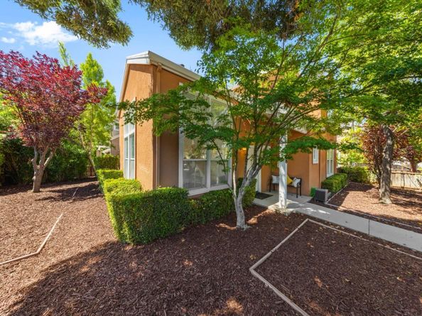 298 S Rengstorff Avenue, Mountain View CA 94040