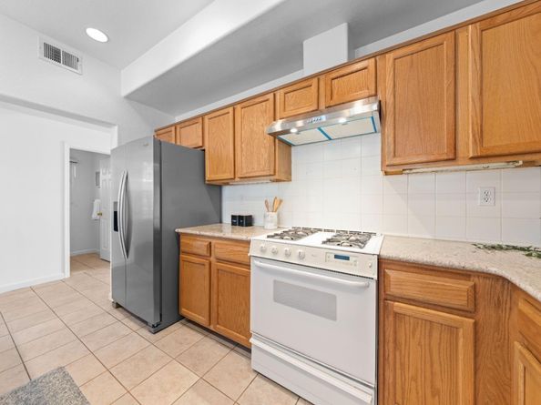 298 S Rengstorff Avenue, Mountain View CA 94040