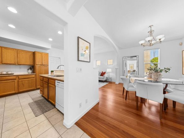 298 S Rengstorff Avenue, Mountain View CA 94040