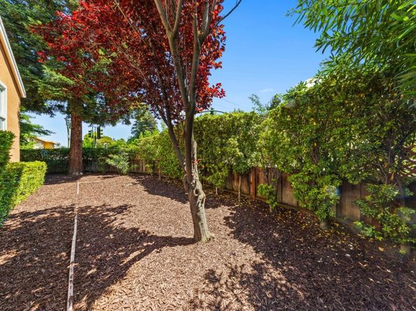 298 S Rengstorff Avenue, Mountain View CA 94040